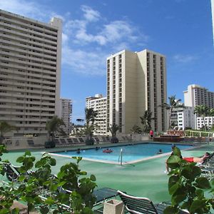 Aston At The Waikiki Banyan